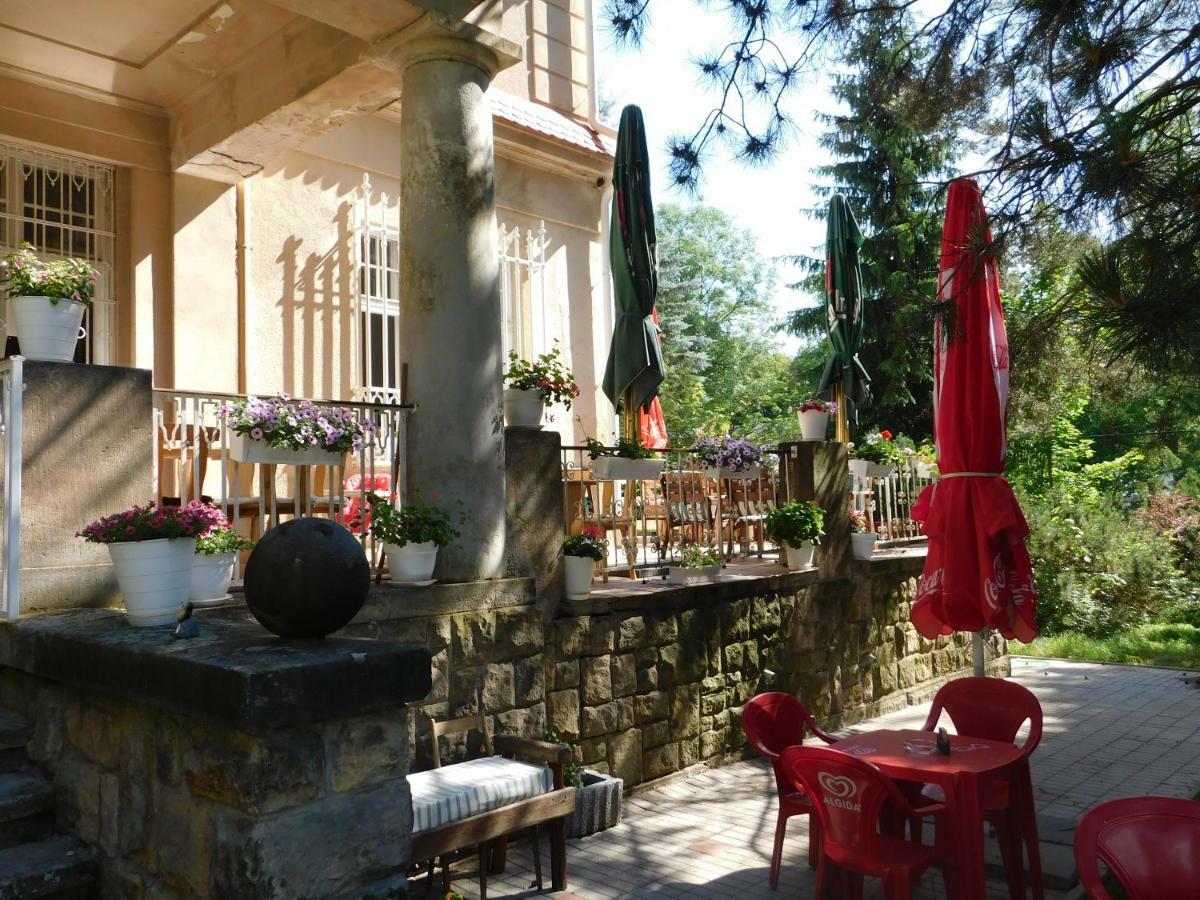 Vila Arnau Hostinne  Exterior photo